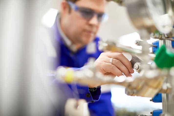 Swagelok-Services-Sub-CustomSolutions - optimized